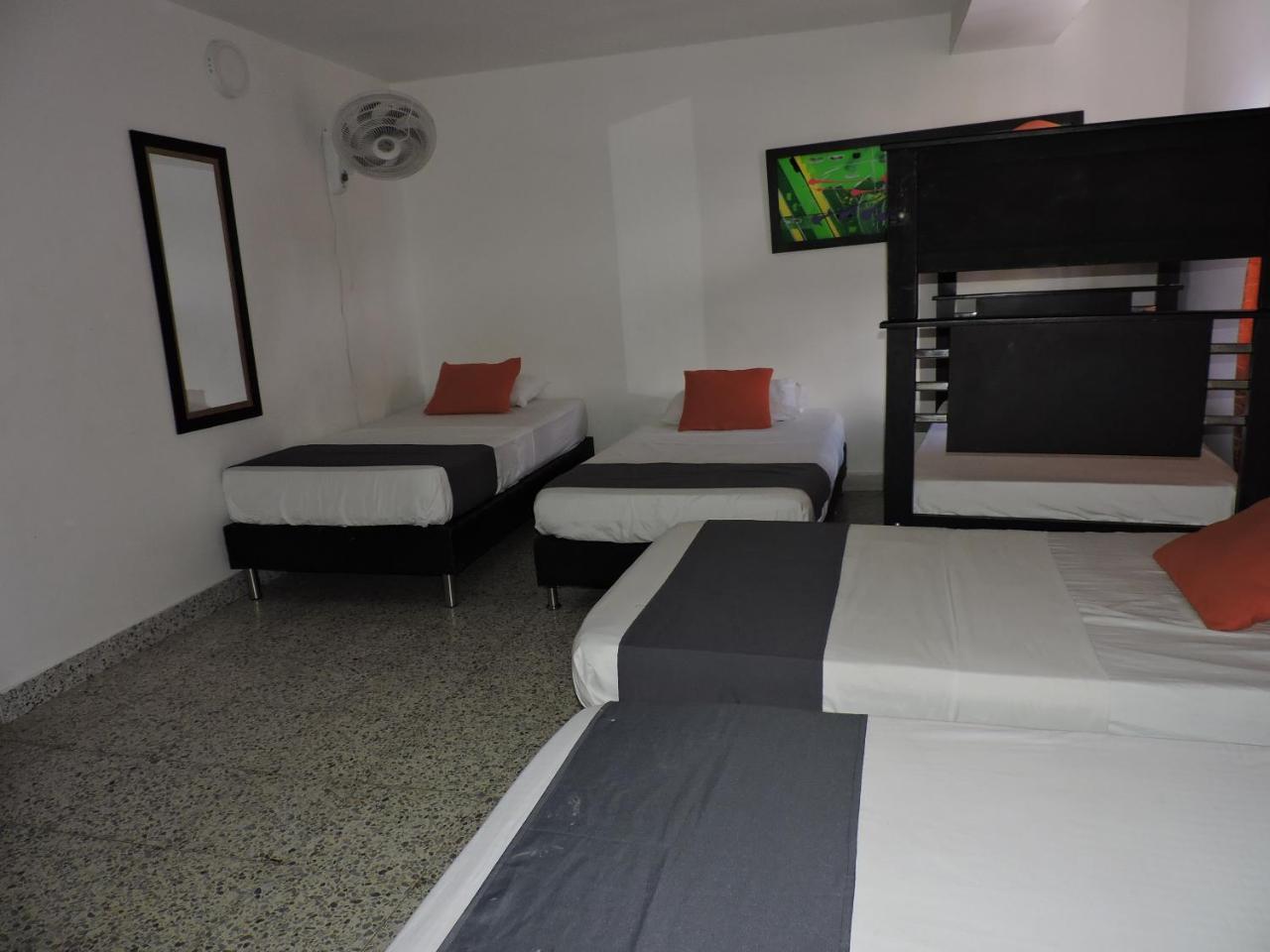 Hotel Jc 43 Medellín Extérieur photo