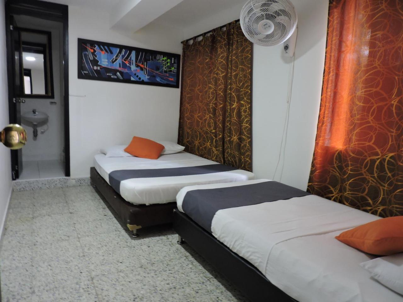 Hotel Jc 43 Medellín Extérieur photo