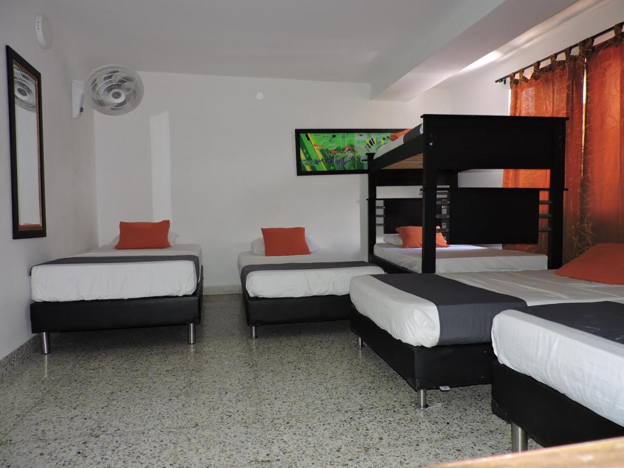 Hotel Jc 43 Medellín Extérieur photo